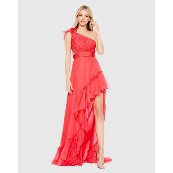 Mac Duggal NWT Ruffled One Shoulder Asymmetrical Gown in Cherry Size 10 - Picture 1 of 9